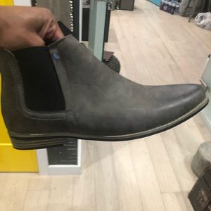 Mens Gray Rustic style chukka leather !